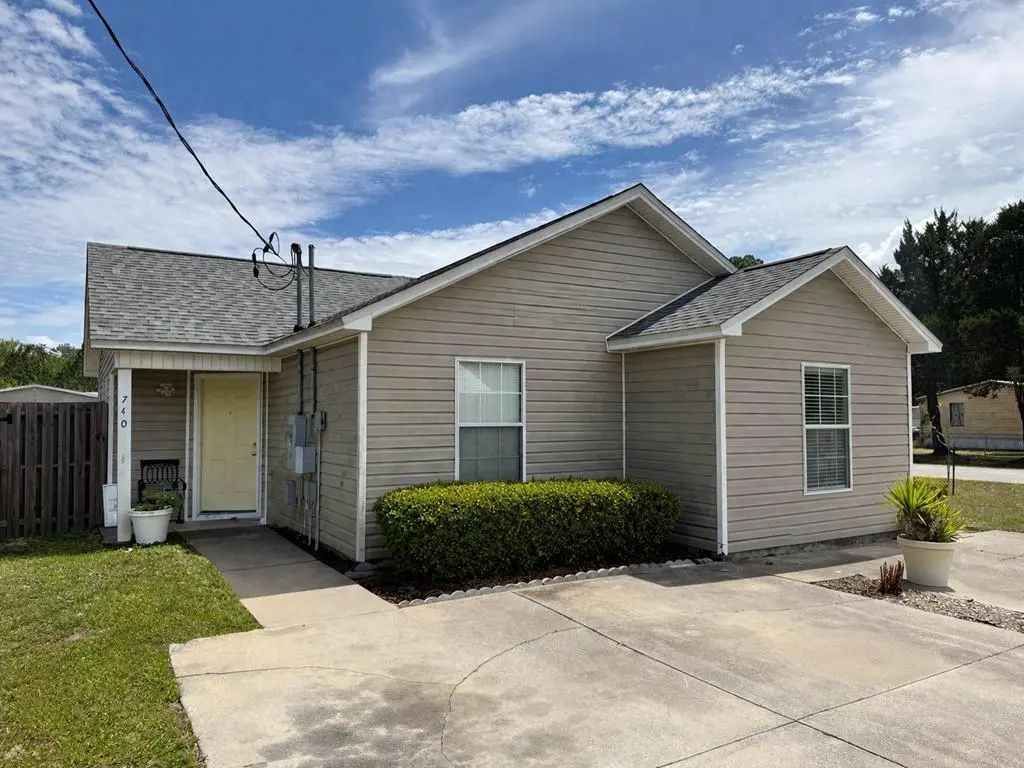 740/742 Jones Homestead Rd, Port St. Joe