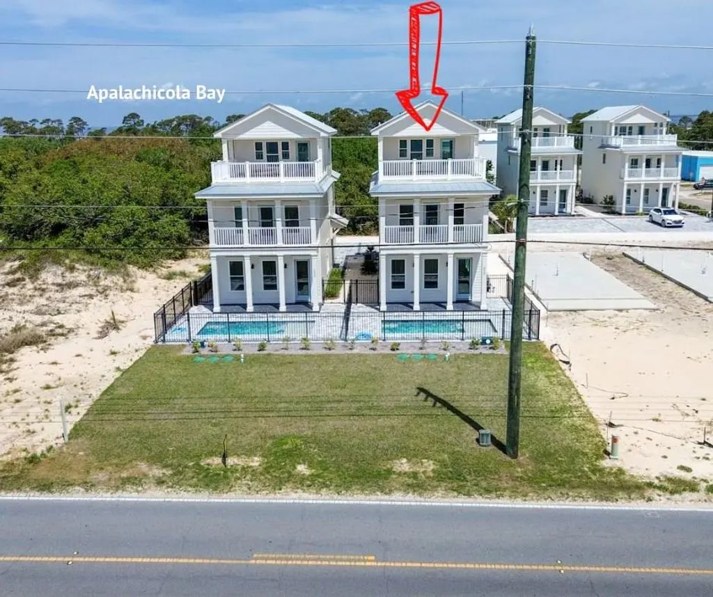 215 W Gulf Beach Dr, St. George Island