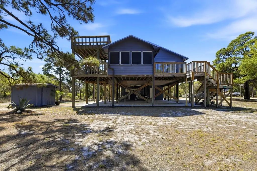 1048 W Bay Shore Dr, St. George Island