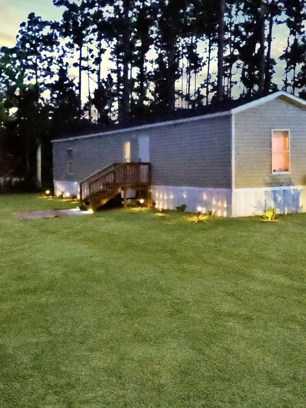 138 Maple Ave, Wewahitchka
