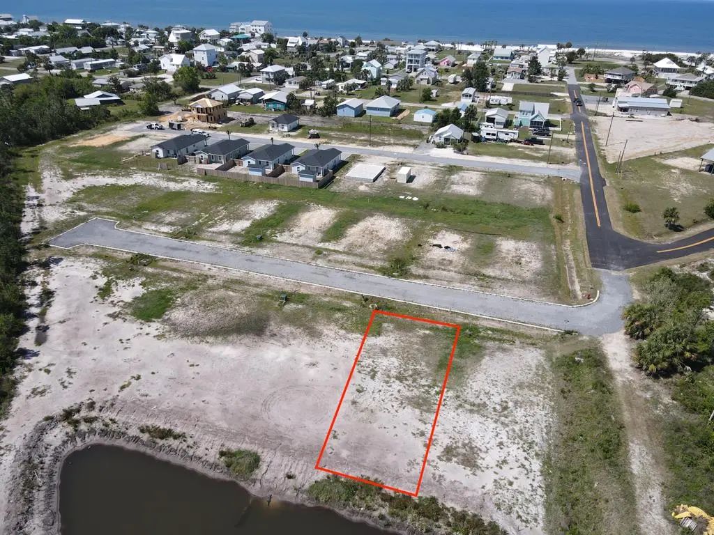 9482 Tulip Ave, Port St. Joe