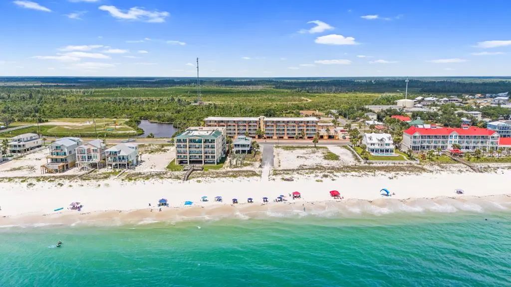 2202 Hwy 98, Mexico Beach