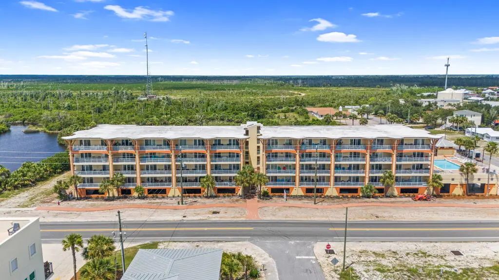 2202 Hwy 98, Mexico Beach