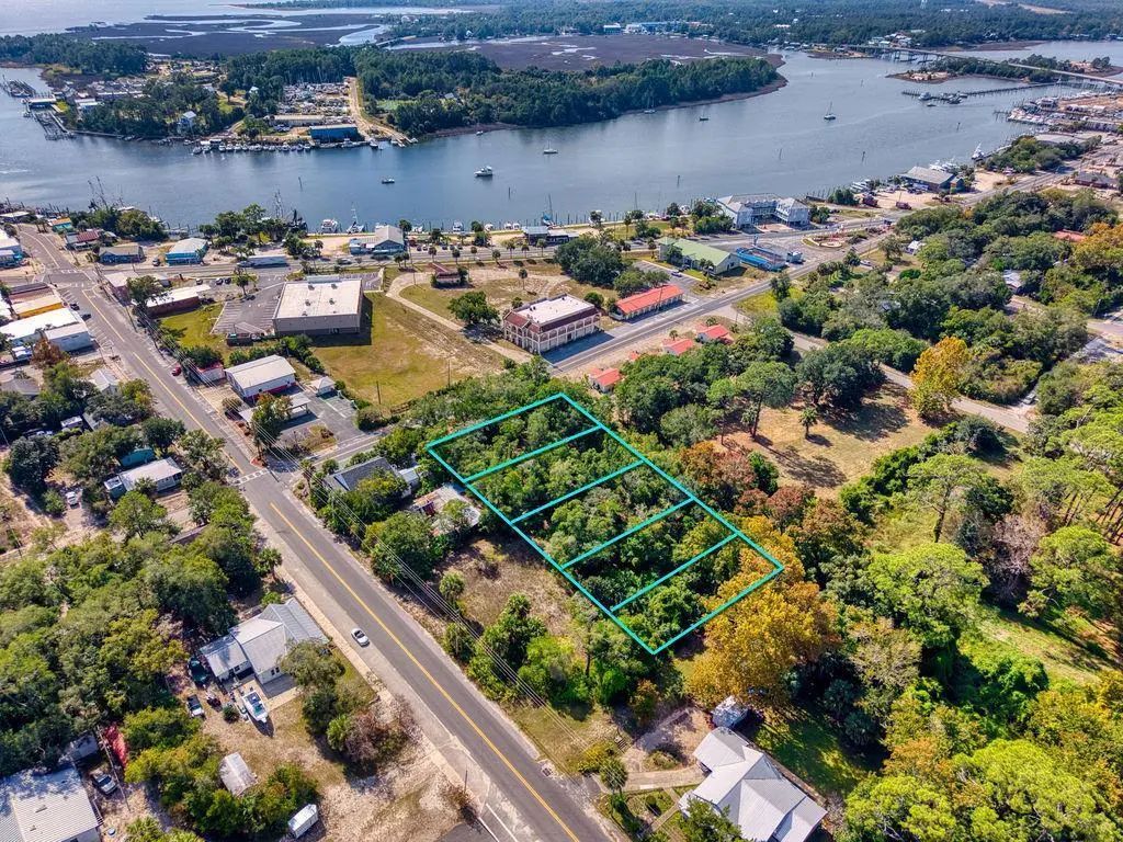 112 Ave A, Carrabelle
