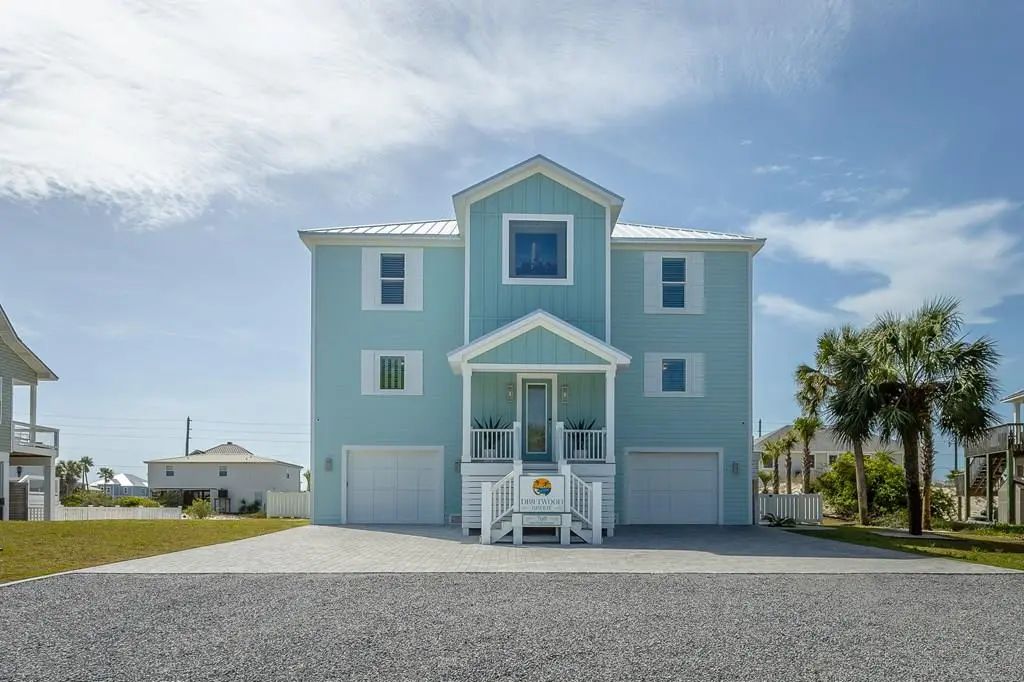 708 E Pine Ave, St. George Island