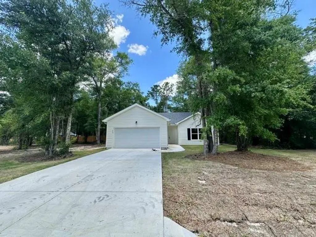 279 Seven Springs Dr, Wewahitchka