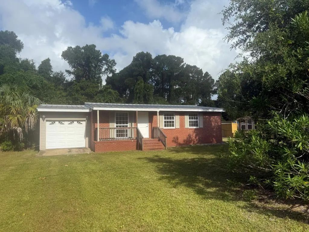 18 Apalachee St, Apalachicola