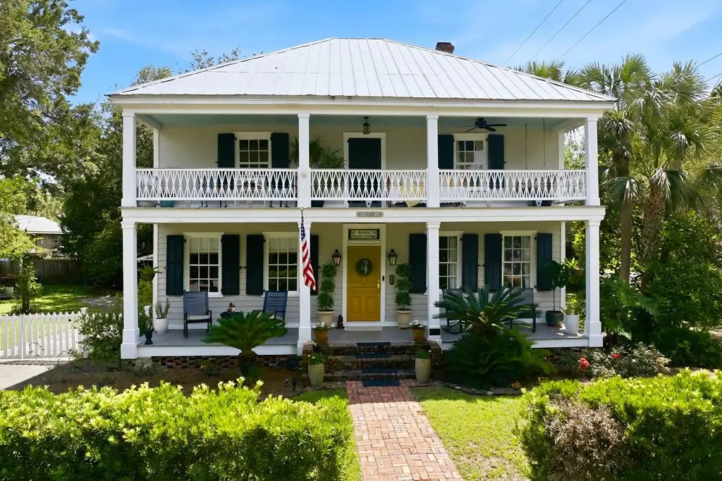 128 4th St, Apalachicola