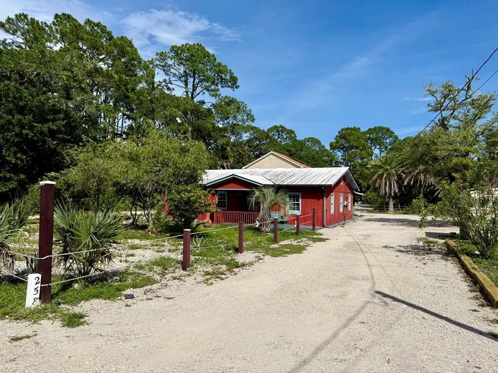 258 Patton Dr, Eastpoint