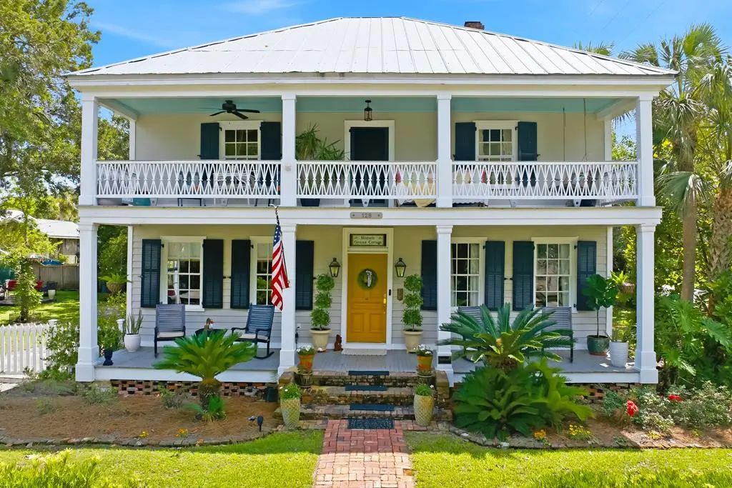 128 4th St, Apalachicola