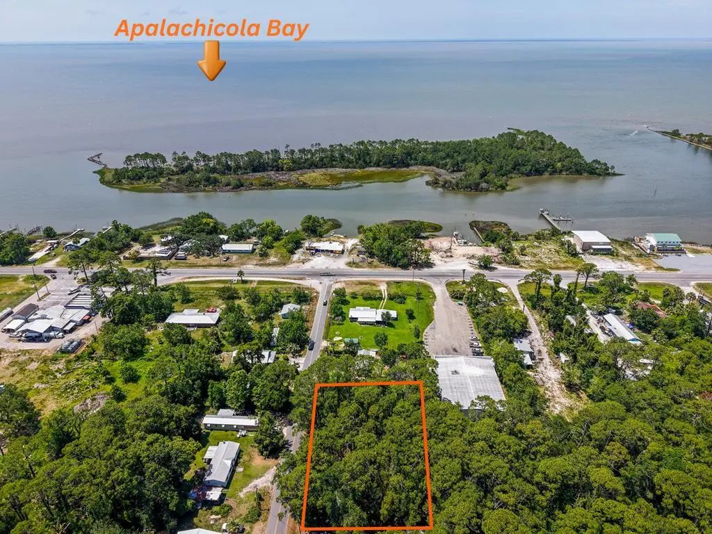 16 Bayview Dr, Apalachicola