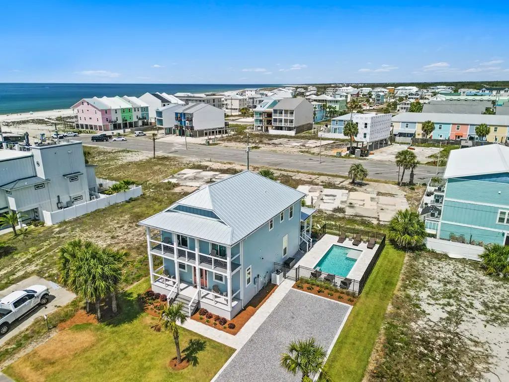 104 S 36th St, Mexico Beach