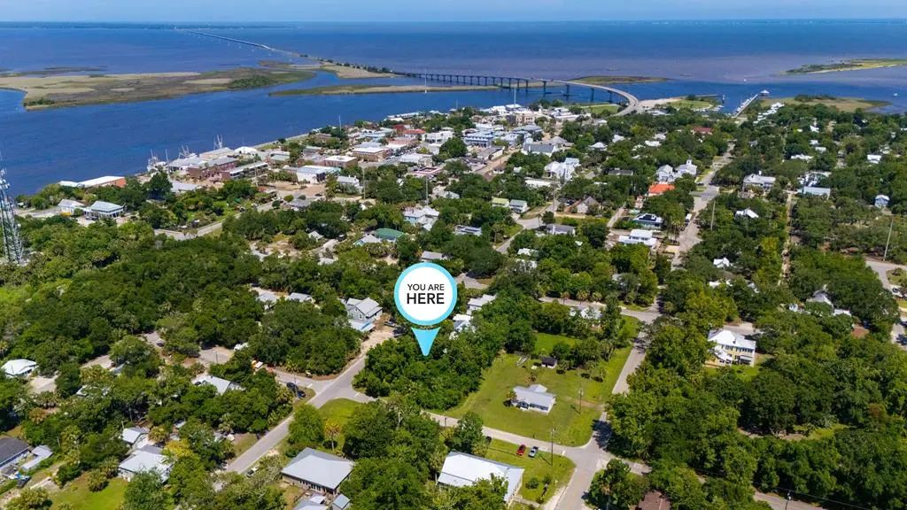 140 5th St, Apalachicola