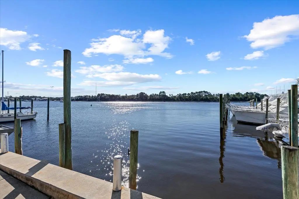 903 Ave A, Carrabelle