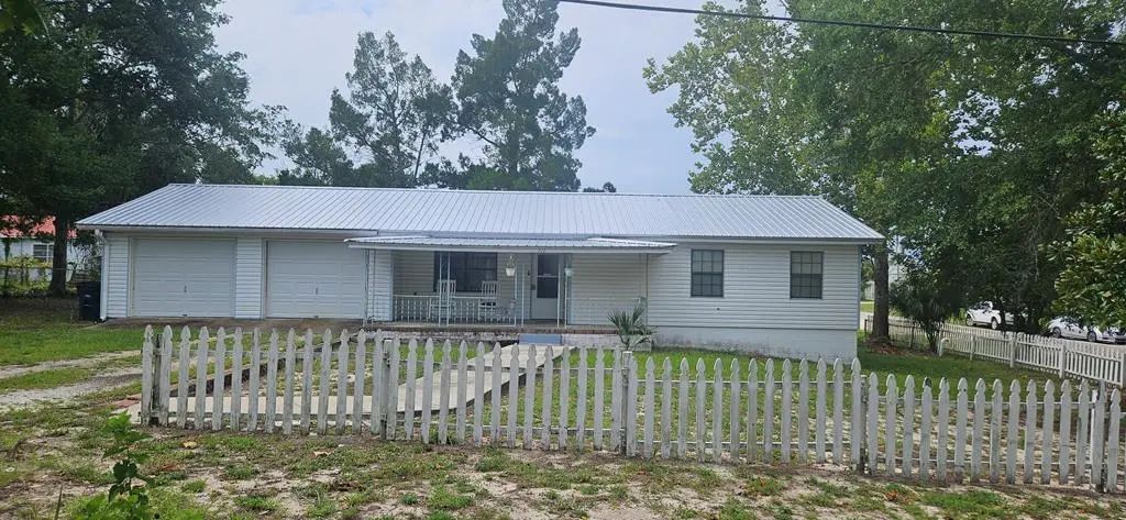 711 Nw Ave C, Carrabelle