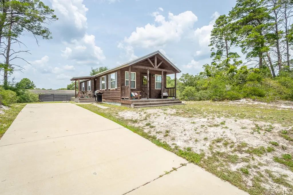 407 Se 9th St, Carrabelle