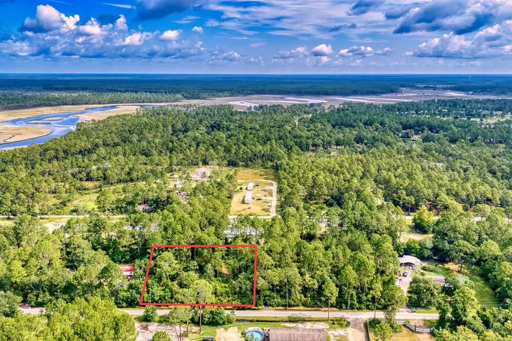 133 West Dr, Carrabelle