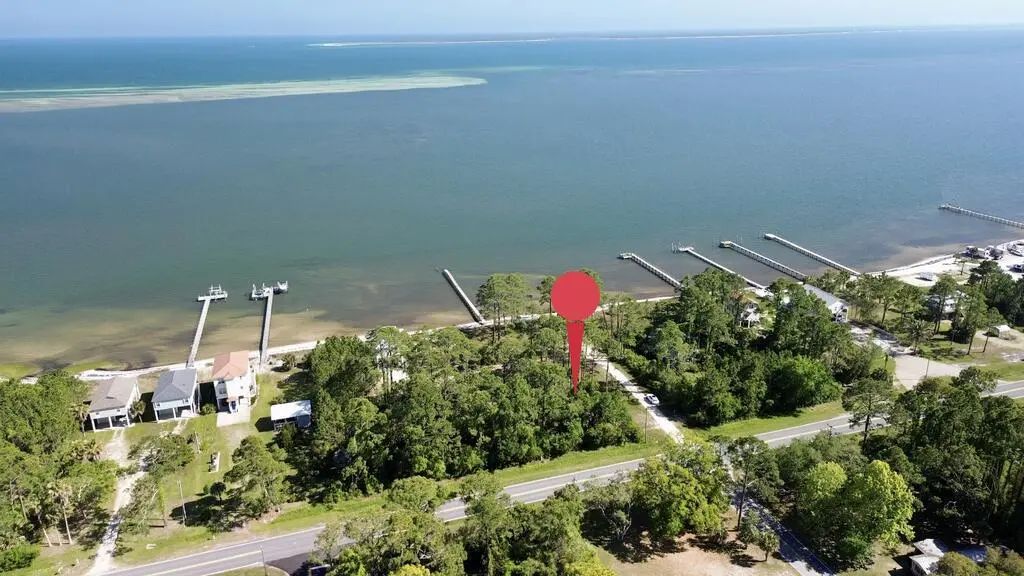 2176 Hwy 98, Carrabelle