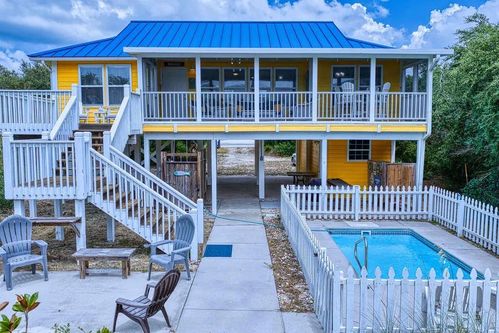 848 W Gulf Beach Dr, St. George Island