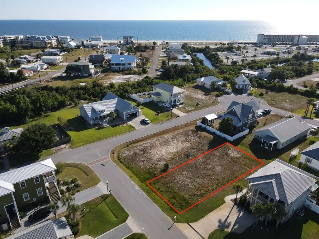 104 Ocean Plantation Cir, Mexico Beach