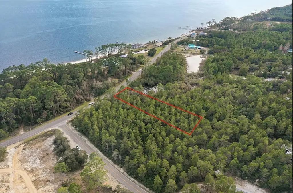 2047 Hwy 98 W, Carrabelle