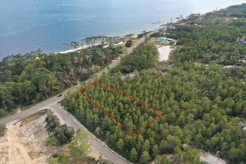 2043 Hwy 98 W, Carrabelle