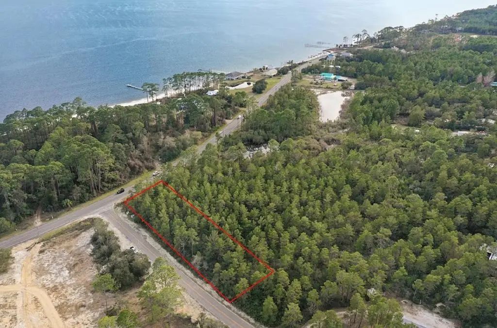 2041 Hwy 98 W, Carrabelle