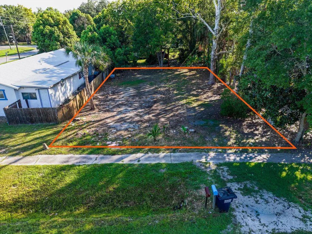 237 12th St, Apalachicola