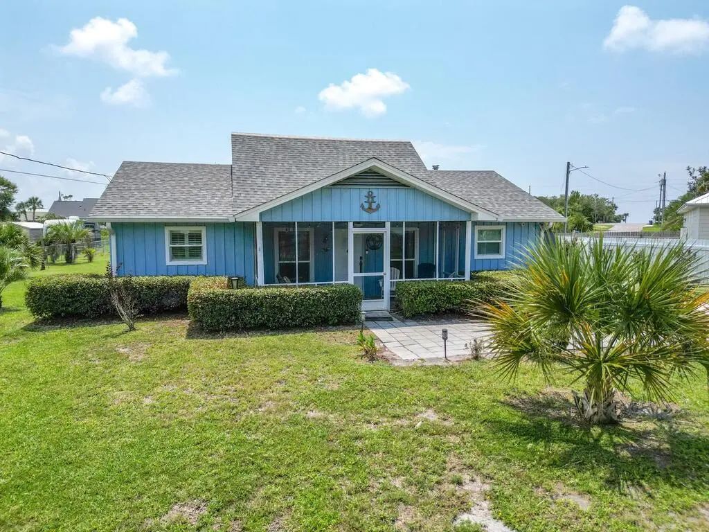 73 1st St, Mexico Beach