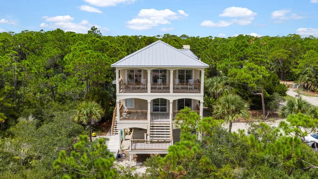 2156 Seahorse Ln, St. George Island