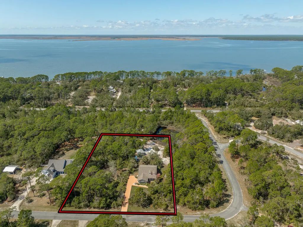 134 Shadow Bay Dr, Eastpoint