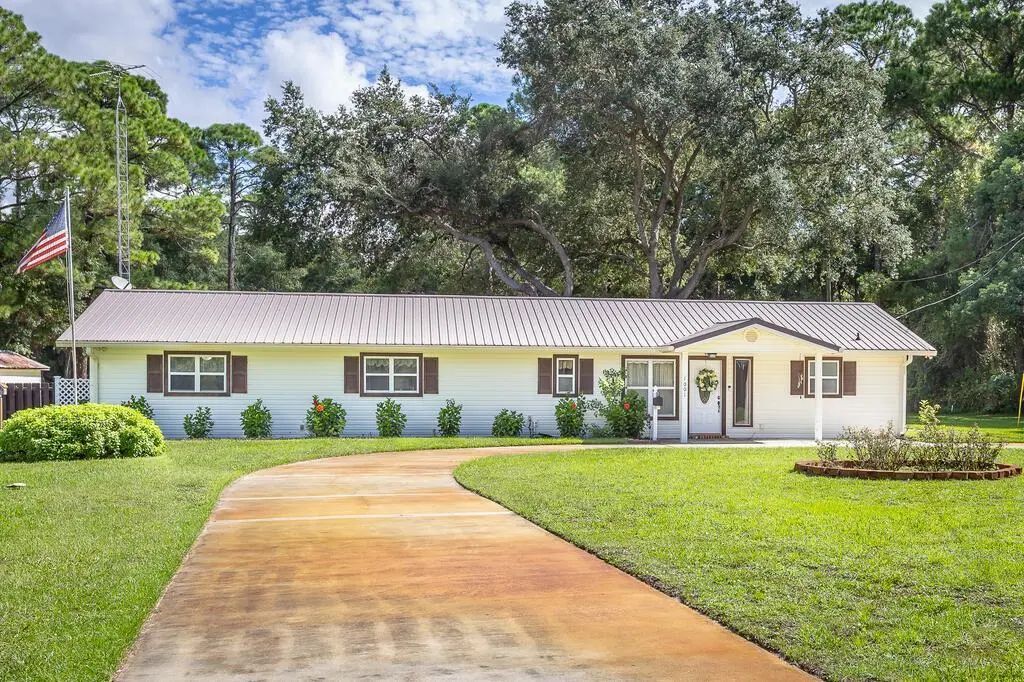 1001 Bluff Rd, Apalachicola