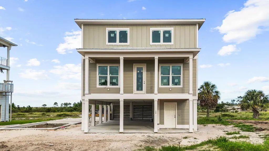 136 Canal Pkwy, Mexico Beach