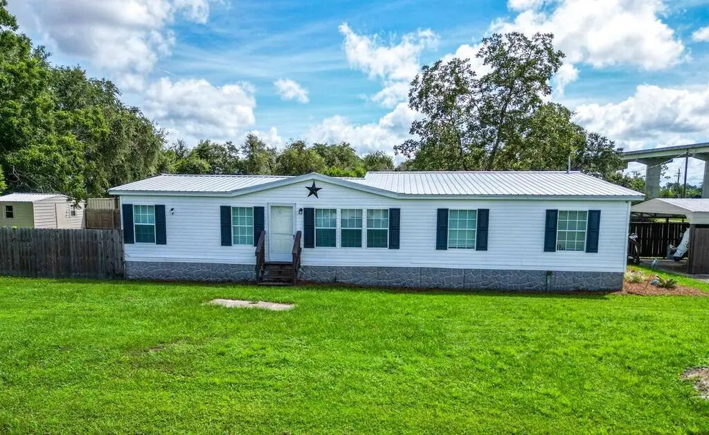 220 N Canal Dr, Port St. Joe