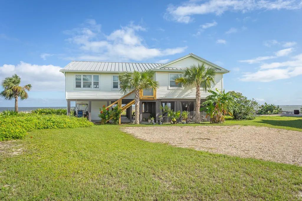 409 N Sawyer St, St. George Island
