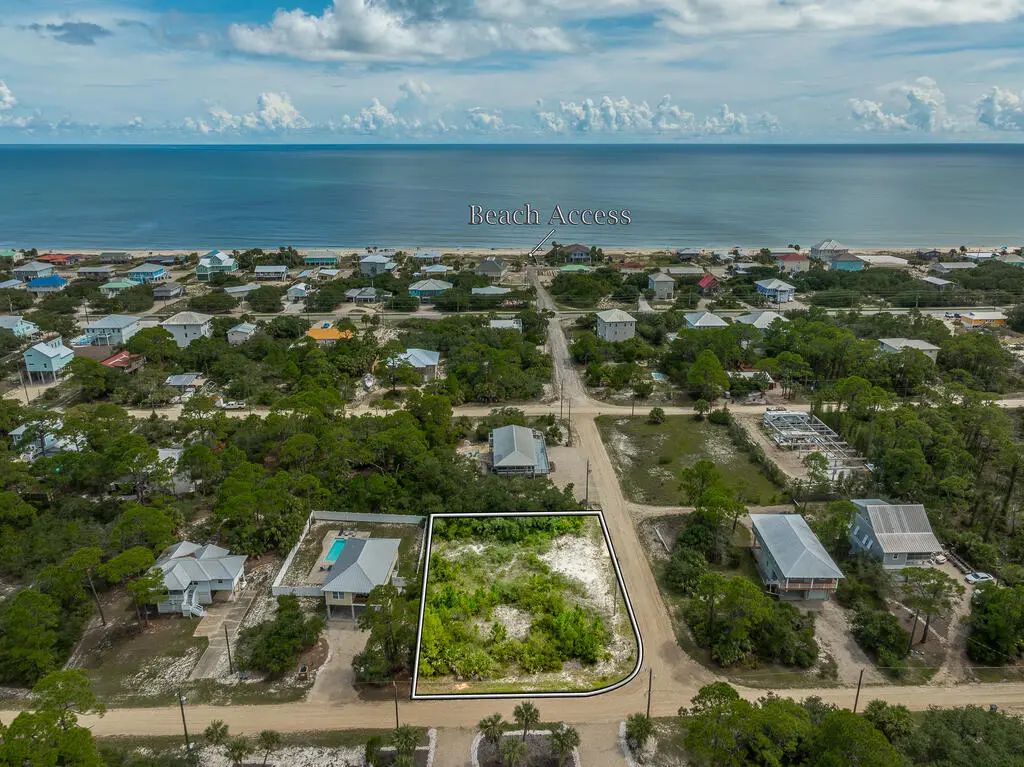 996 W Bay Shore Dr, St. George Island