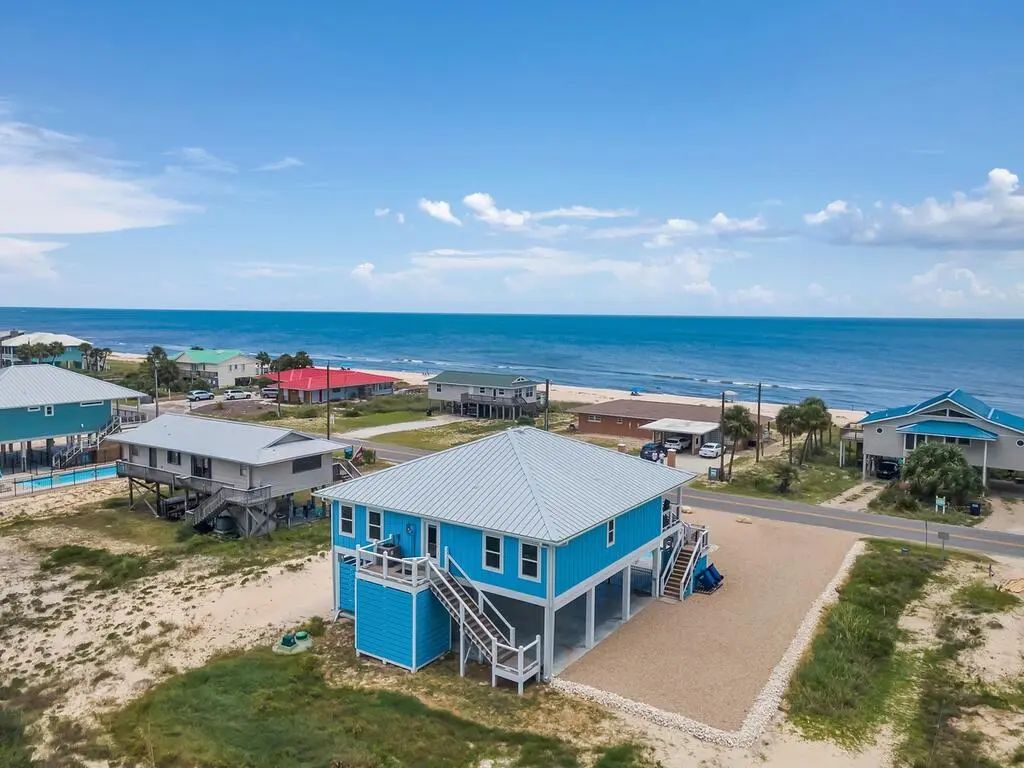 933 W Gorrie Dr, St. George Island