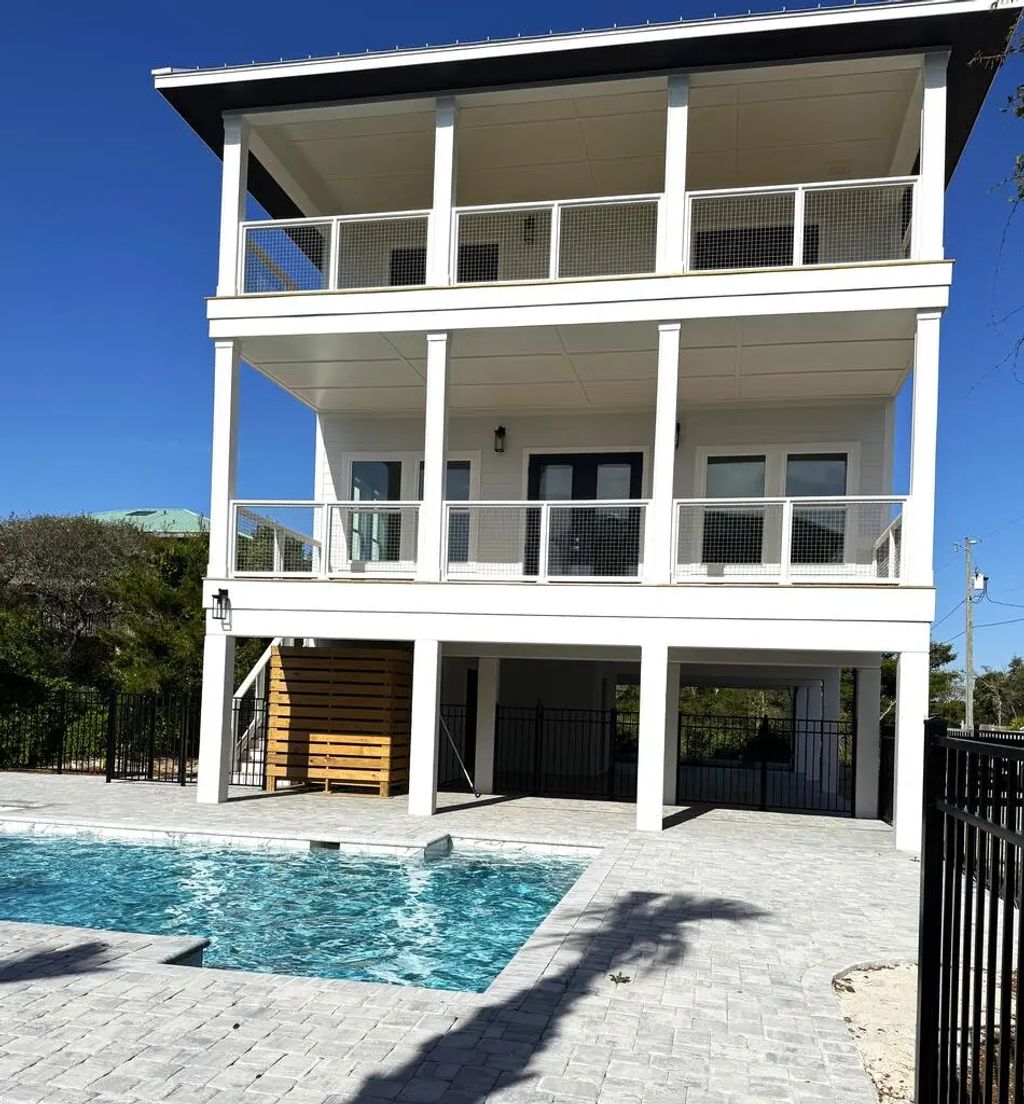 105 Belize Dr, Cape San Blas