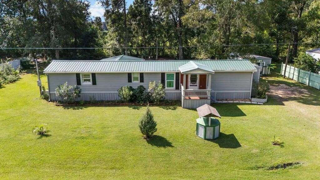 492 Land Dr, Wewahitchka