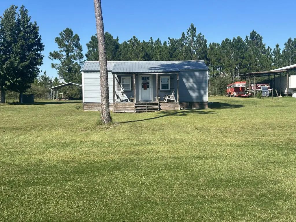 275 Raven Ln, Wewahitchka