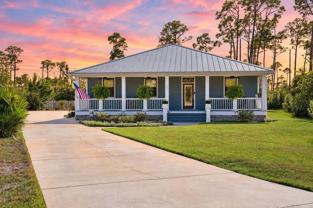 207 Stingray Ln, Port St. Joe