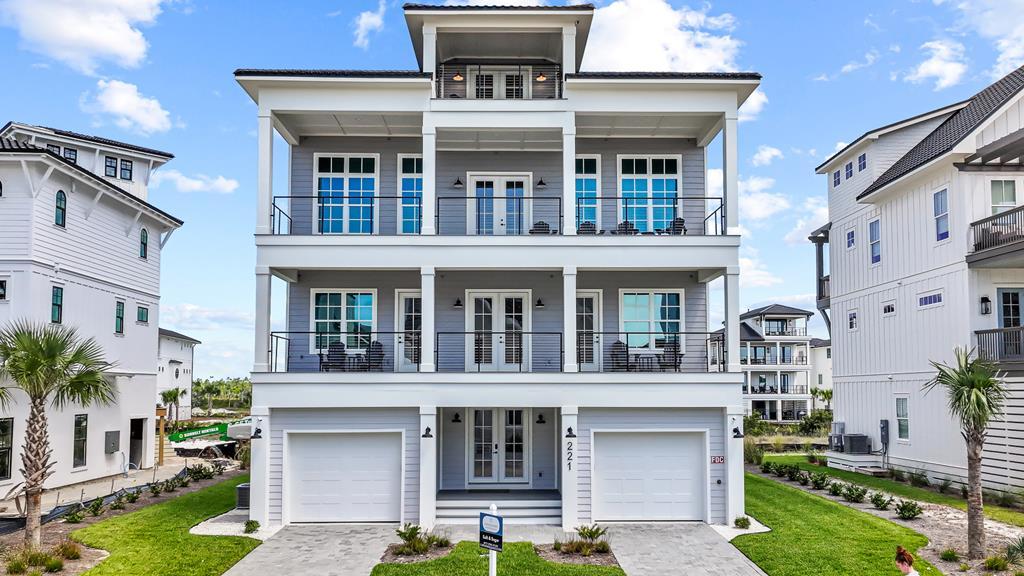 221 Dunes Dr, Mexico Beach