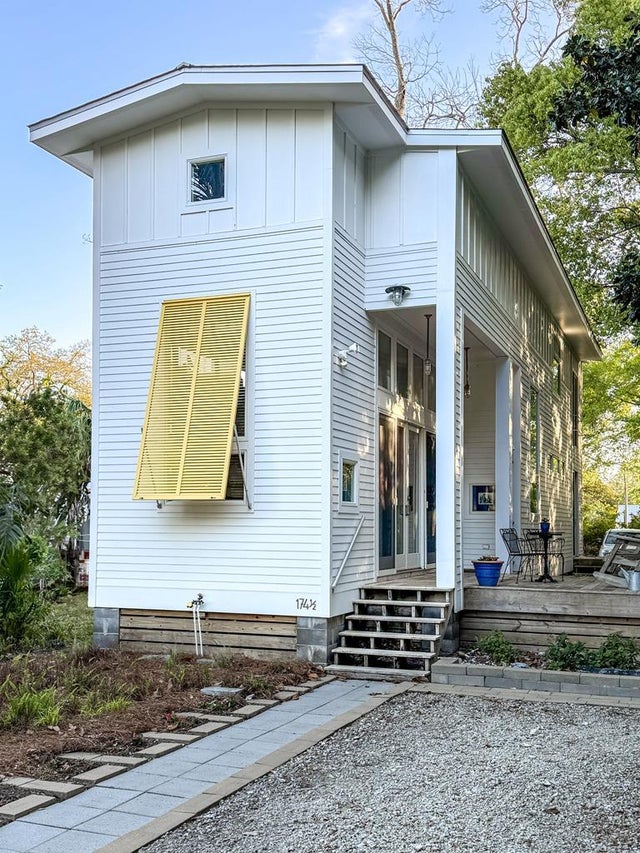 174 1/2 Dr Frederick S Humphries St, Apalachicola