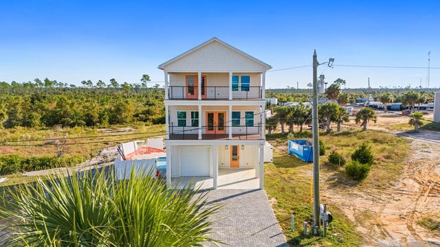108 N 32nd St, Mexico Beach