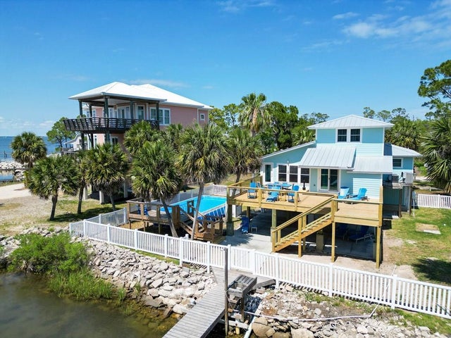 509 W Sawyer St, St. George Island