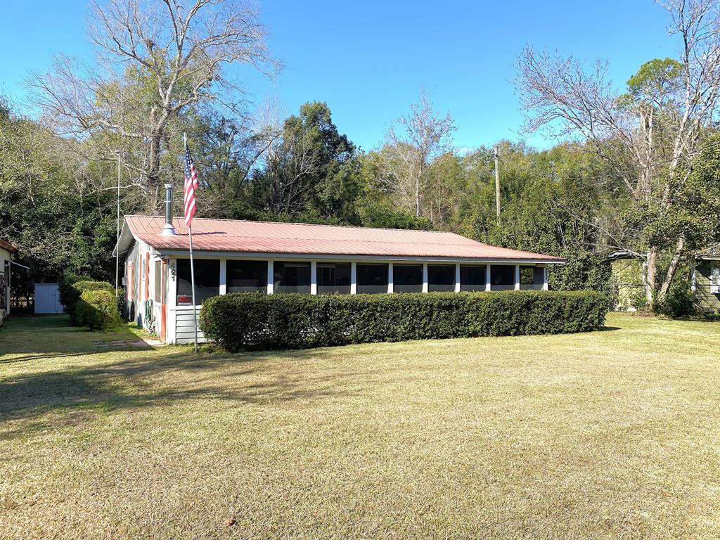 421 Vann Dr, Wewahitchka