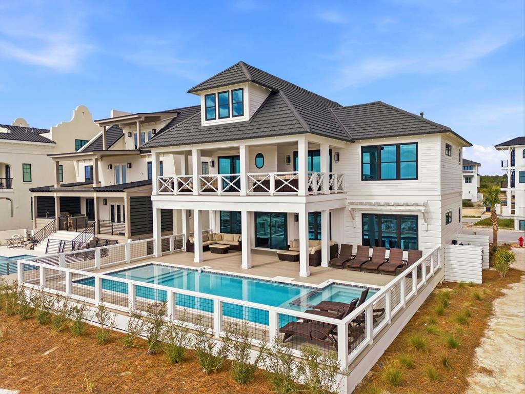 218 Dunes Dr, Mexico Beach