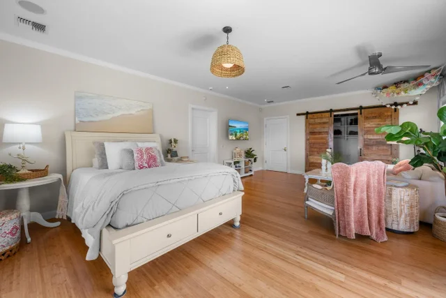 Listing Image for 11 Pua Niu Way B 19 of 40