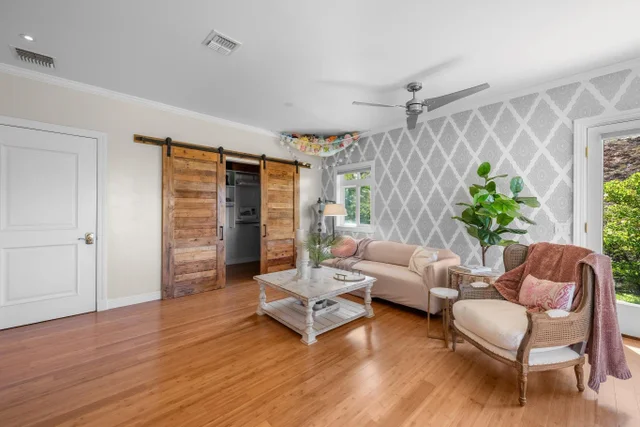 Listing Image for 11 Pua Niu Way B 21 of 40