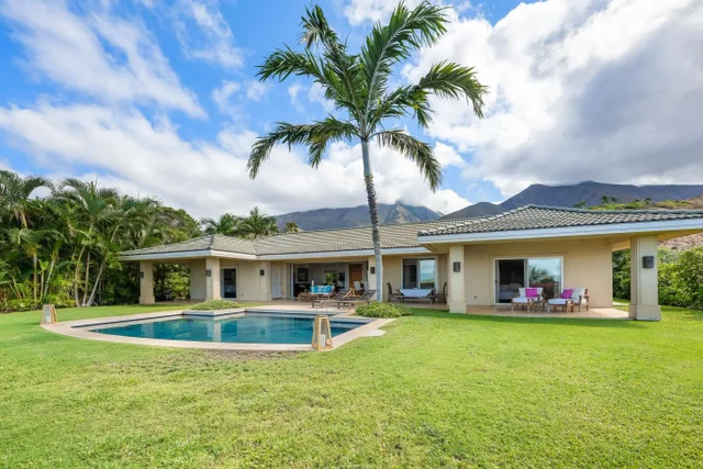 Listing Image for 11 Pua Niu Way B 38 of 40